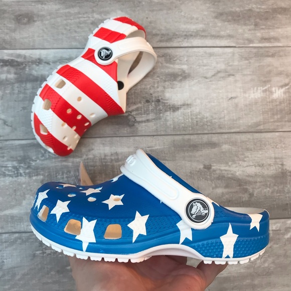 Crocs Classic American Flag Clog - Picture 2 of 16